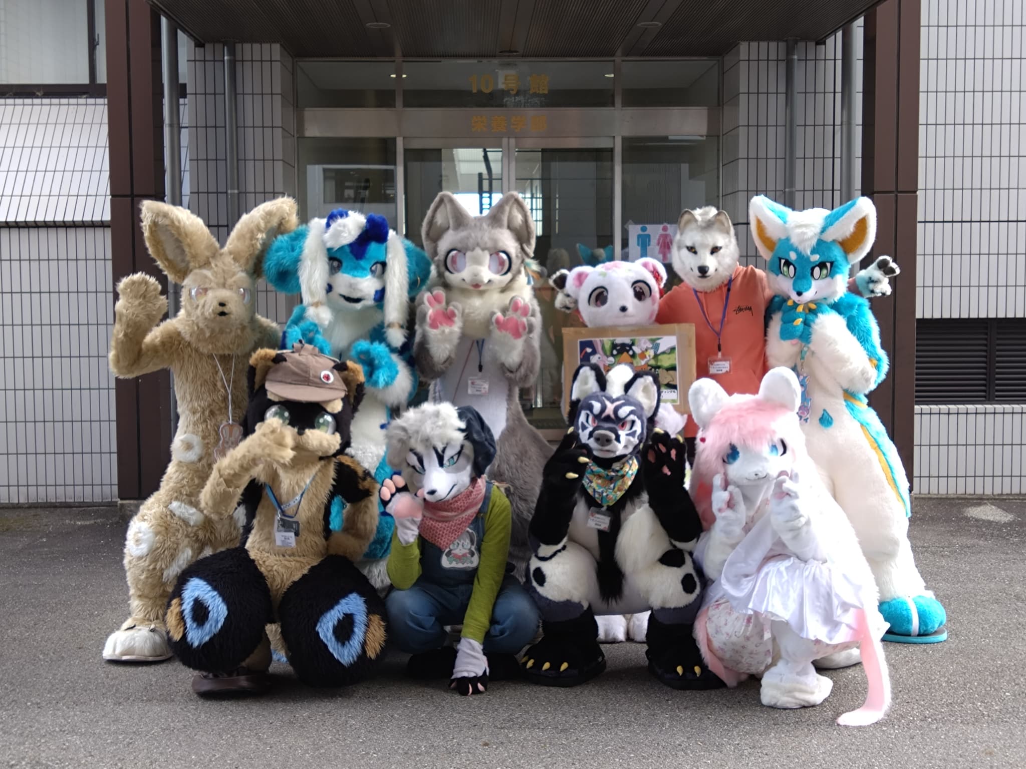 紅葉祭に参加したキャラクターの集合写真